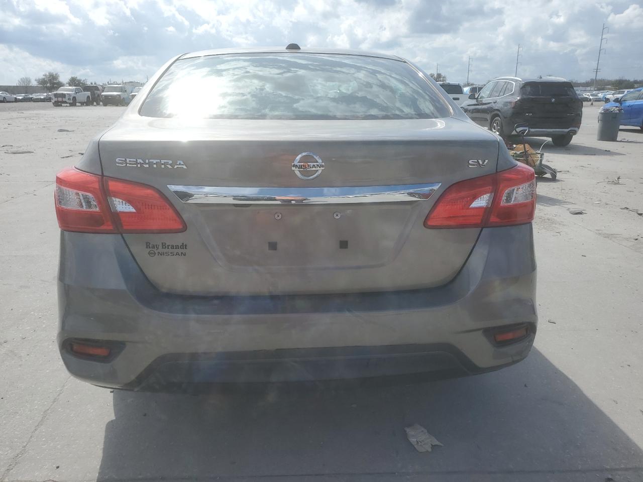 2016 Nissan Sentra - Image 6