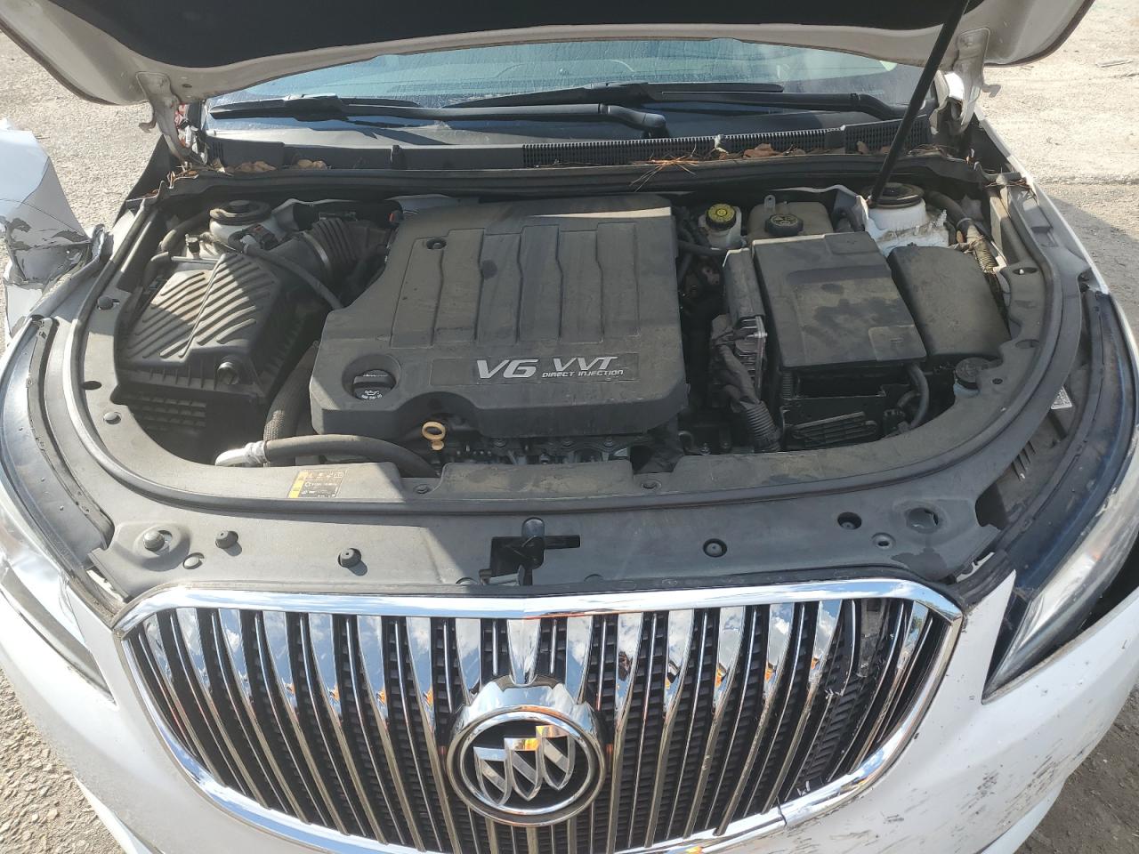 2015 Buick LaCrosse - Image 11