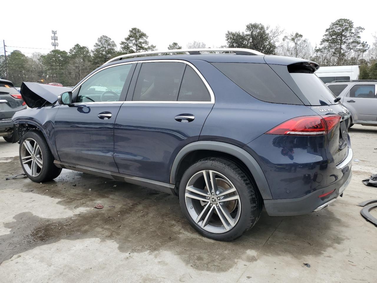 2021 Mercedes-Benz GLE - Image 2