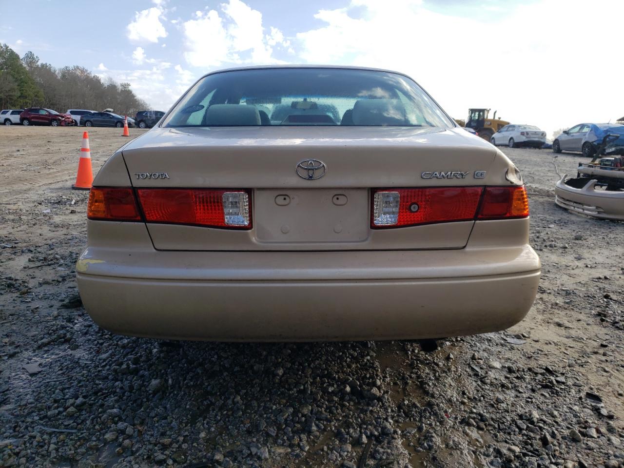 2000 Toyota Camry - Image 6