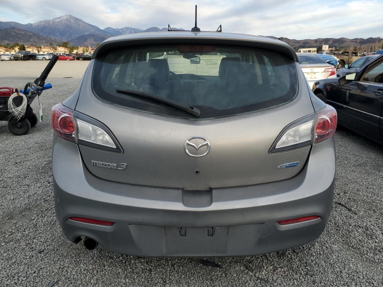 2012 Mazda 3 - Image 6