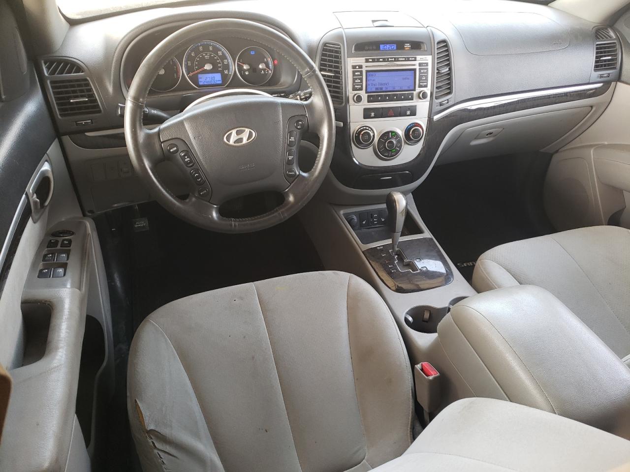 2009 Hyundai Santa Fe - Image 8
