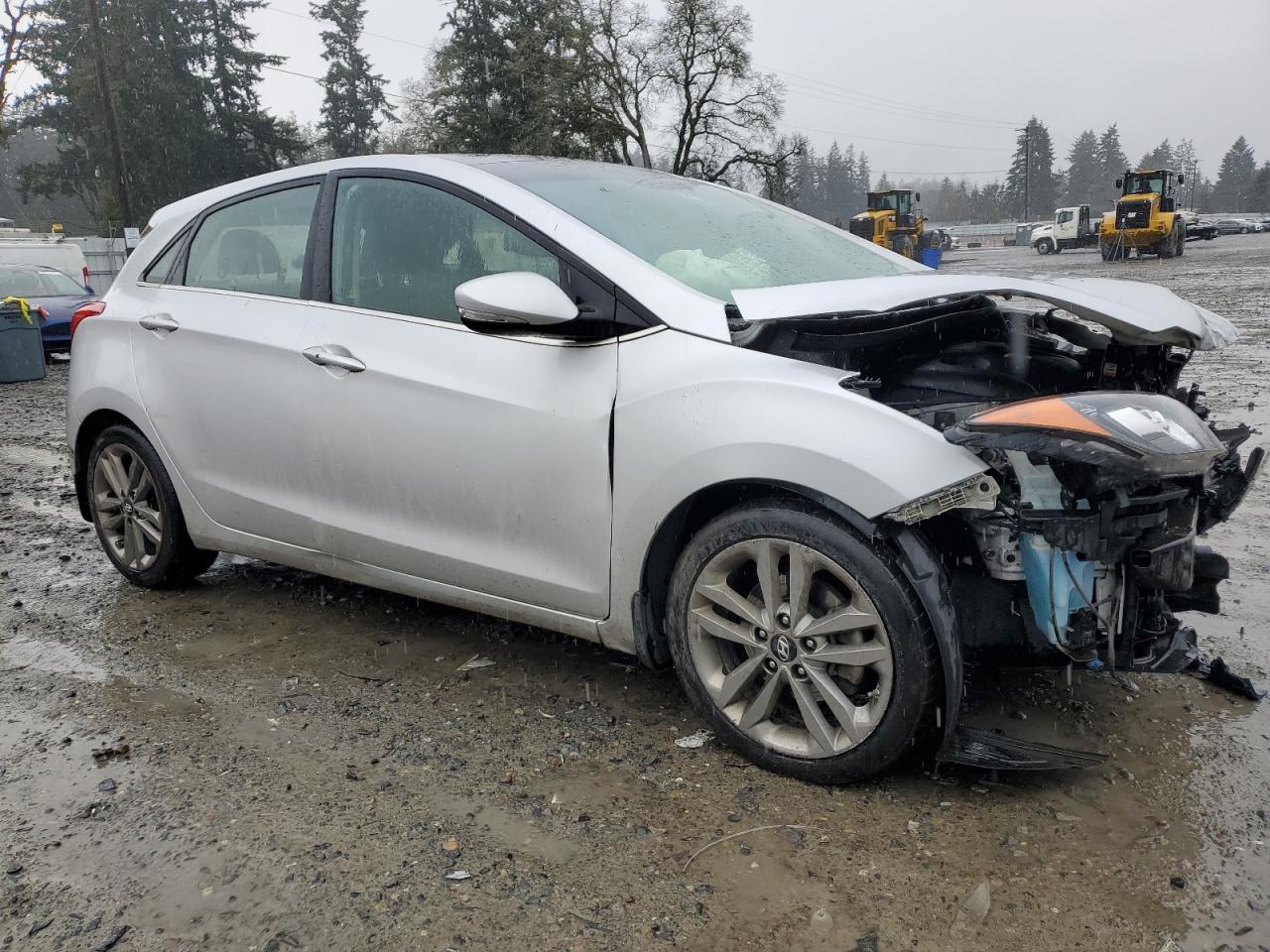 2016 Hyundai Elantra - Image 4