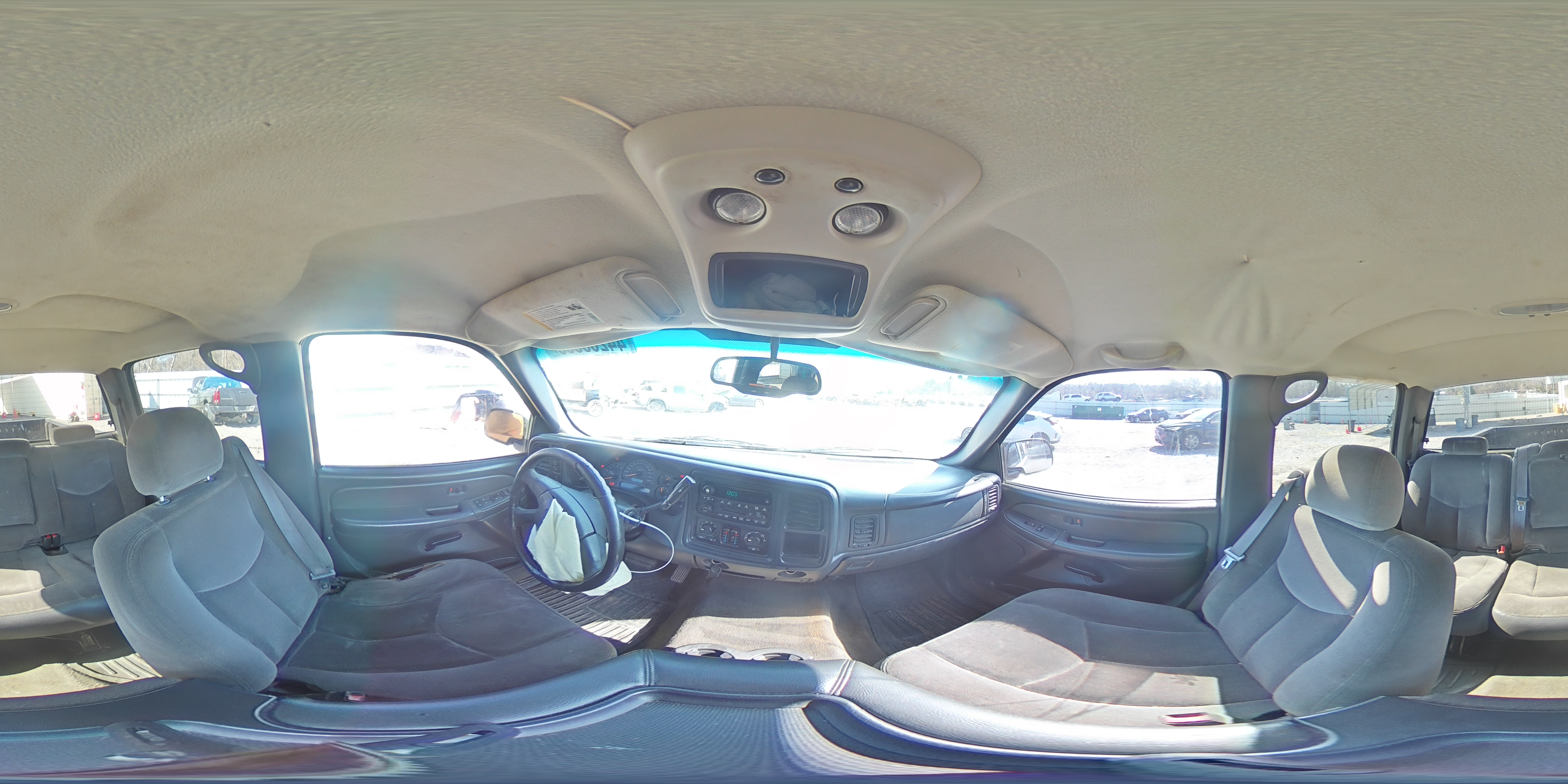 2004 GMC Sierra - Image 12