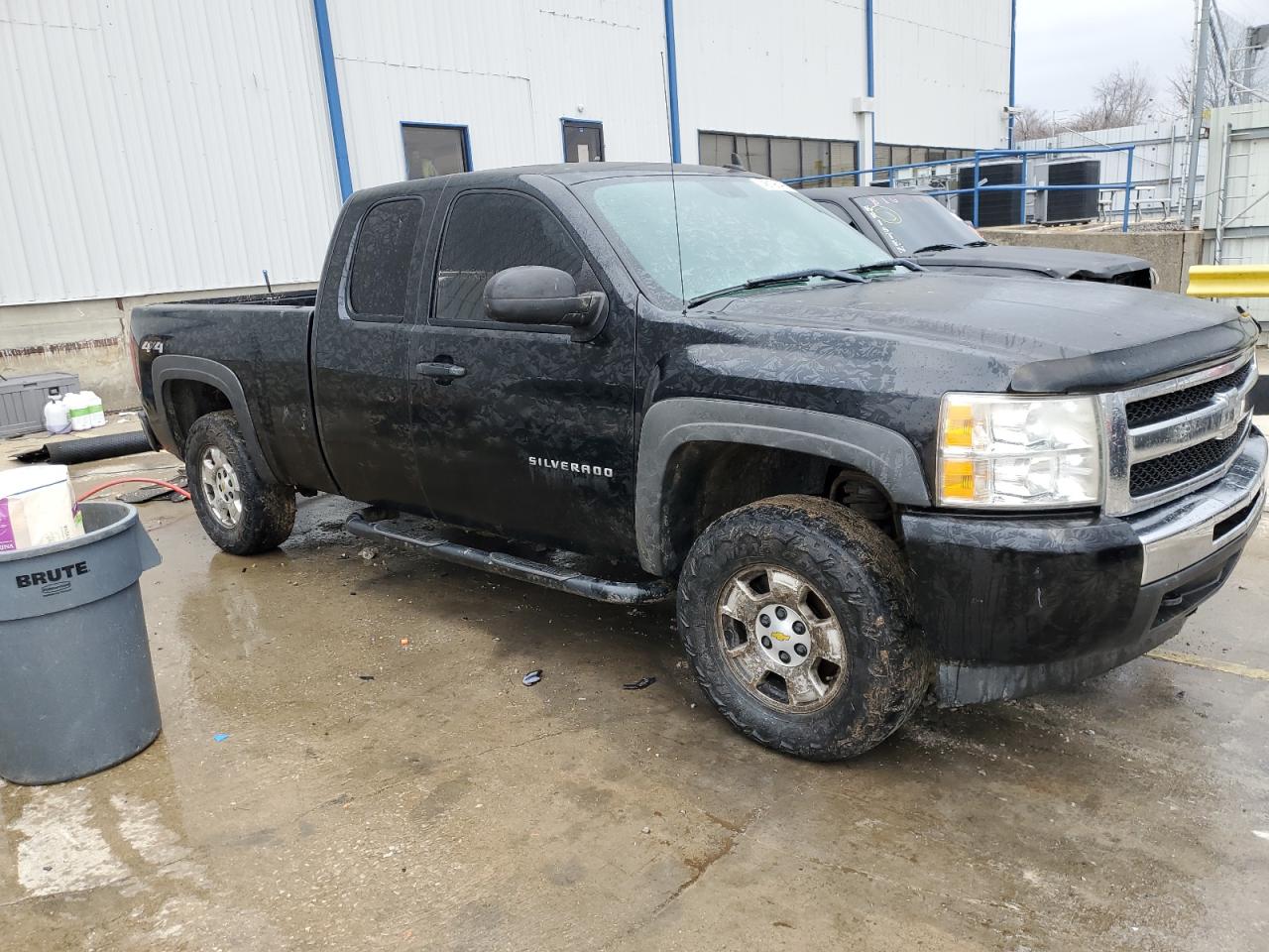 2010 Chevrolet Silverado - Image 4