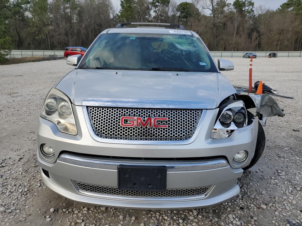 2012 GMC Acadia - Image 5