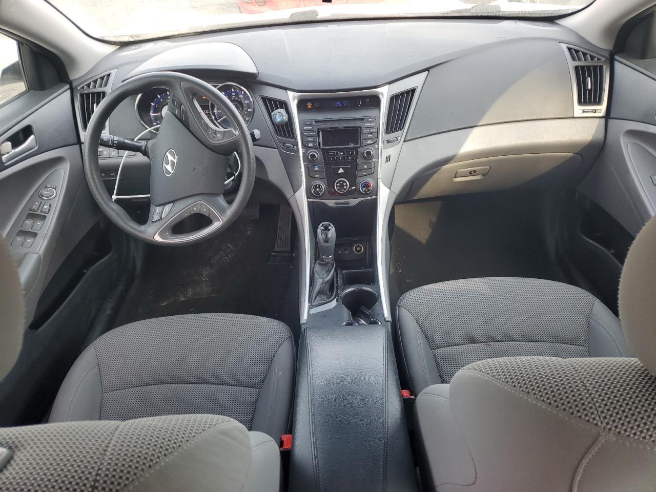 2014 Hyundai Sonata - Image 8