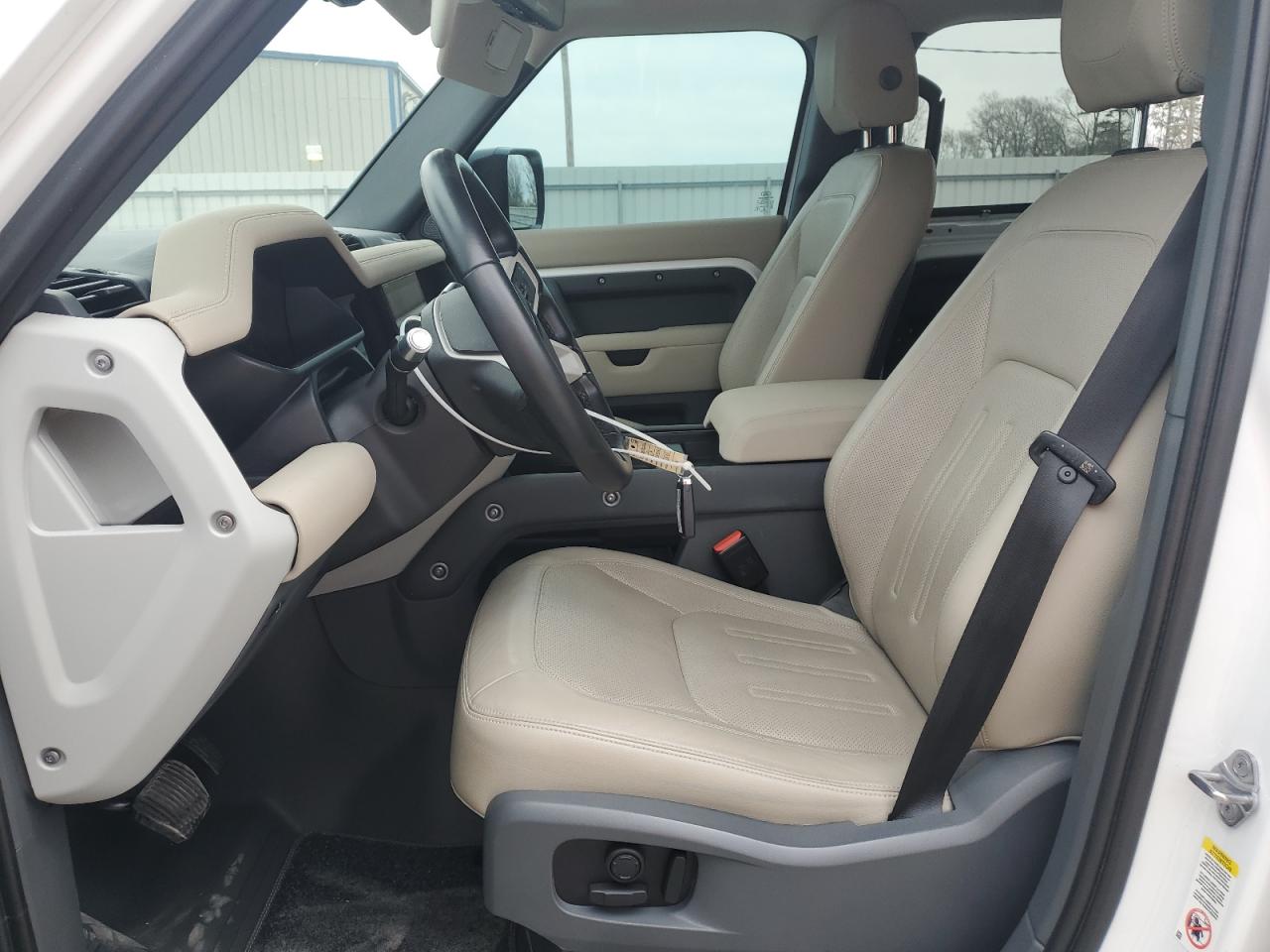 2021 Land Rover Defender - Image 7