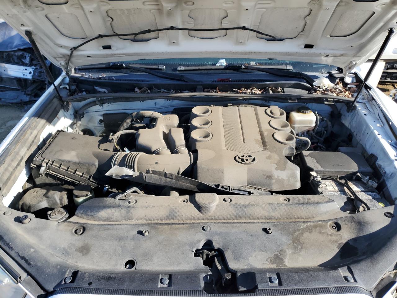 2013 Toyota 4Runner - Image 14
