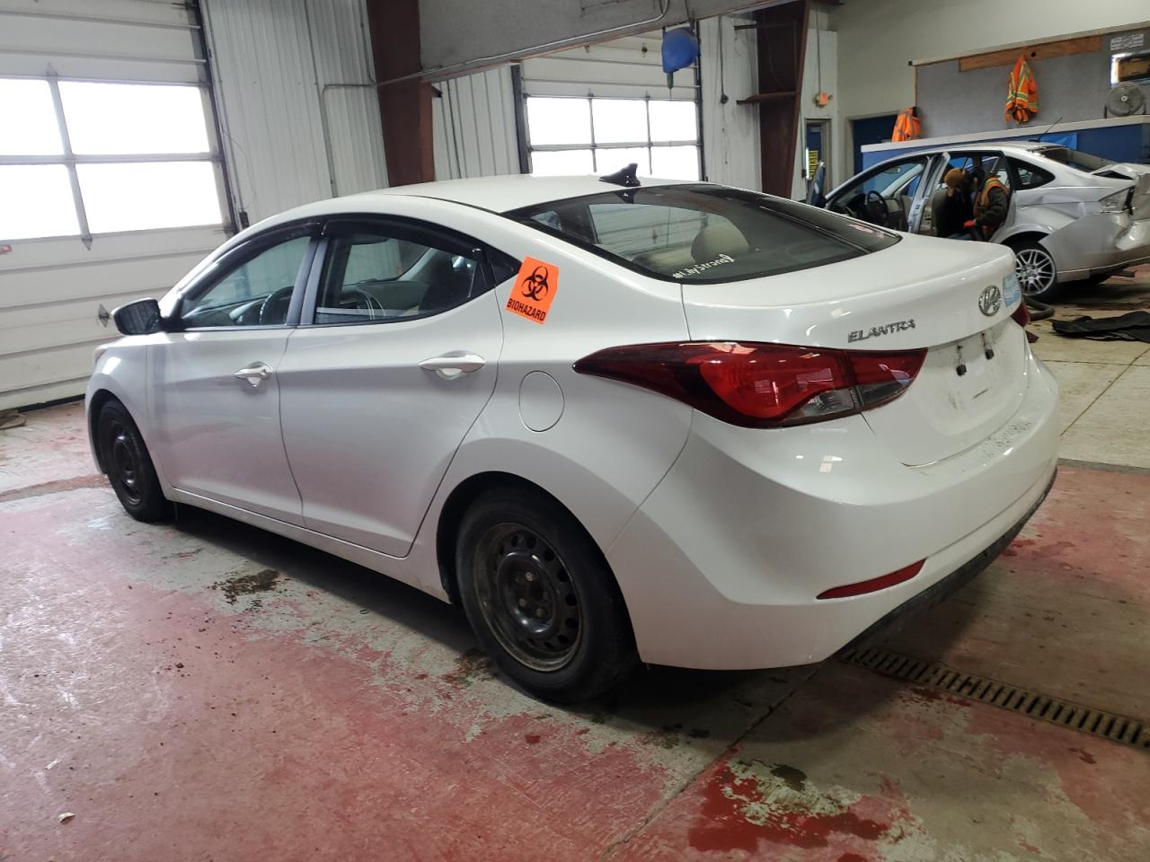 2016 Hyundai Elantra - Image 2