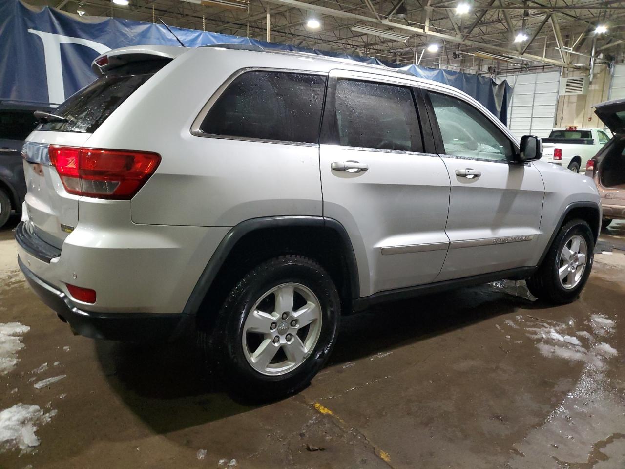 2012 Jeep Grand Cherokee - Image 3