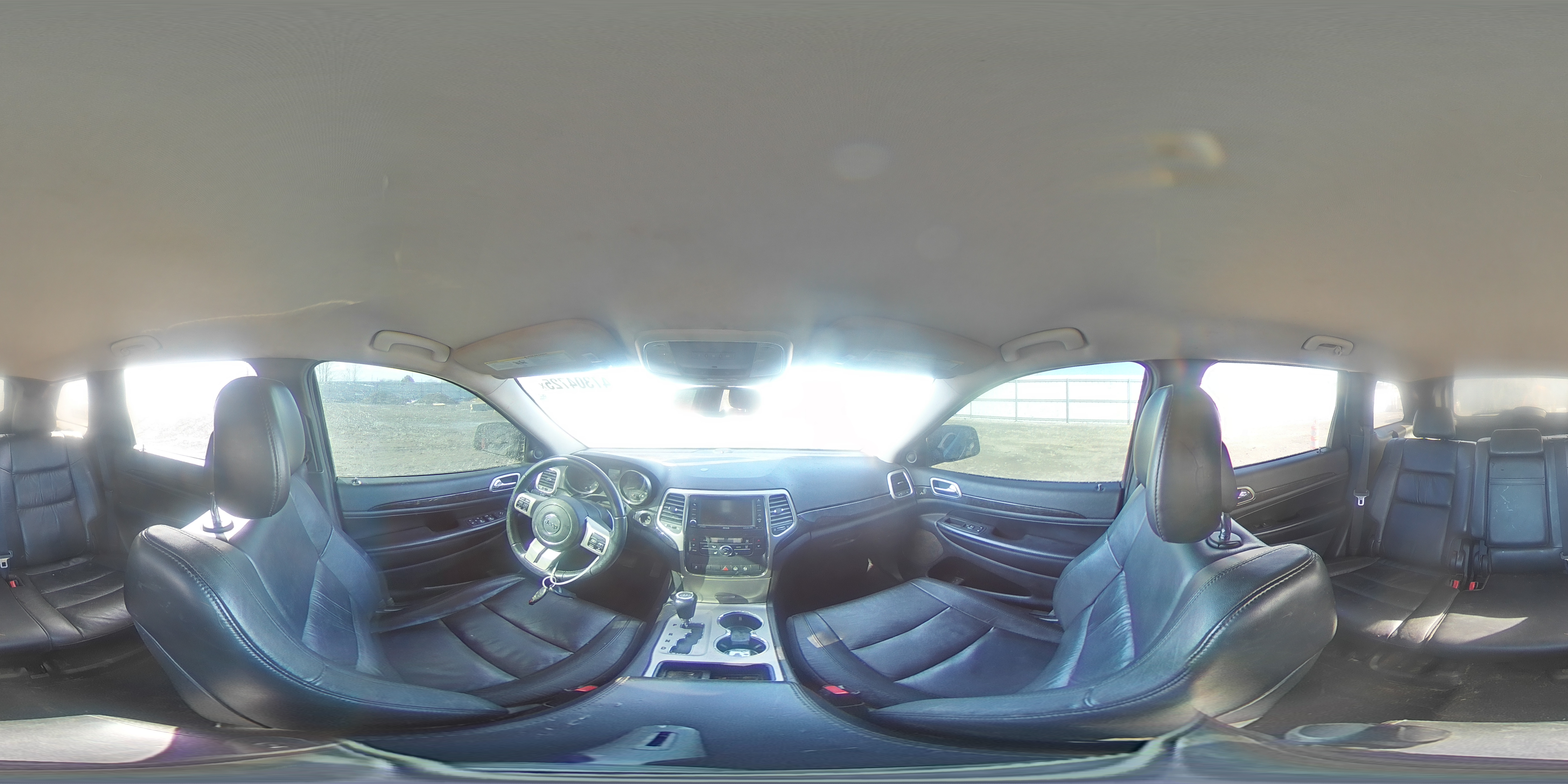 2013 Jeep Grand Cherokee - Image 13