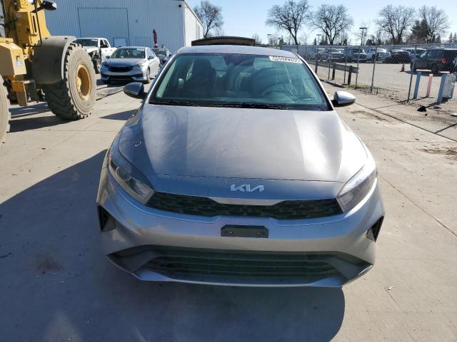  KIA FORTE 2024 Srebrny