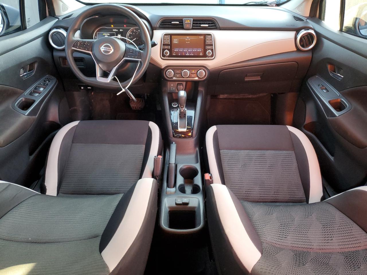 2021 Nissan Versa - Image 8