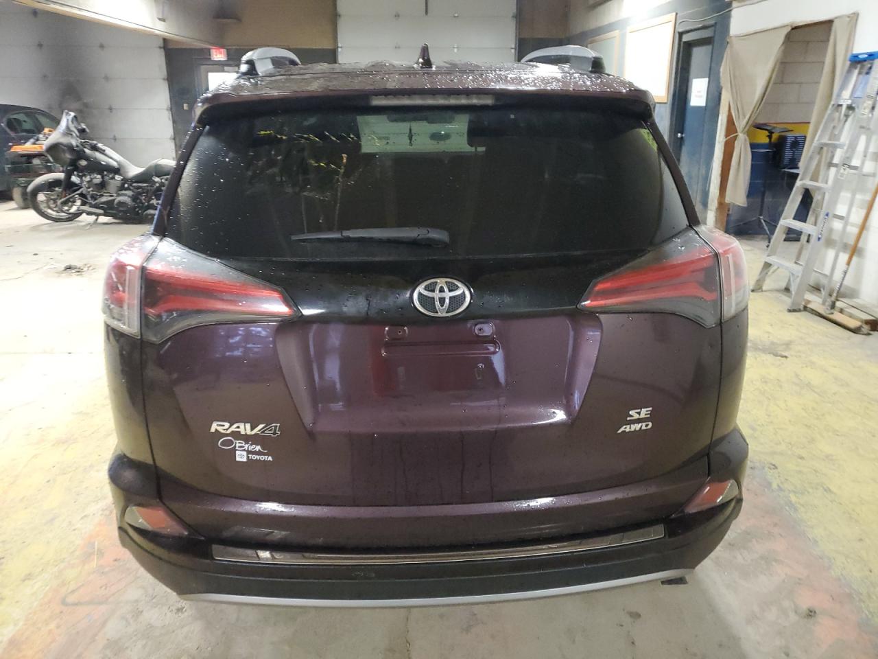 2018 Toyota RAV 4 - Image 6