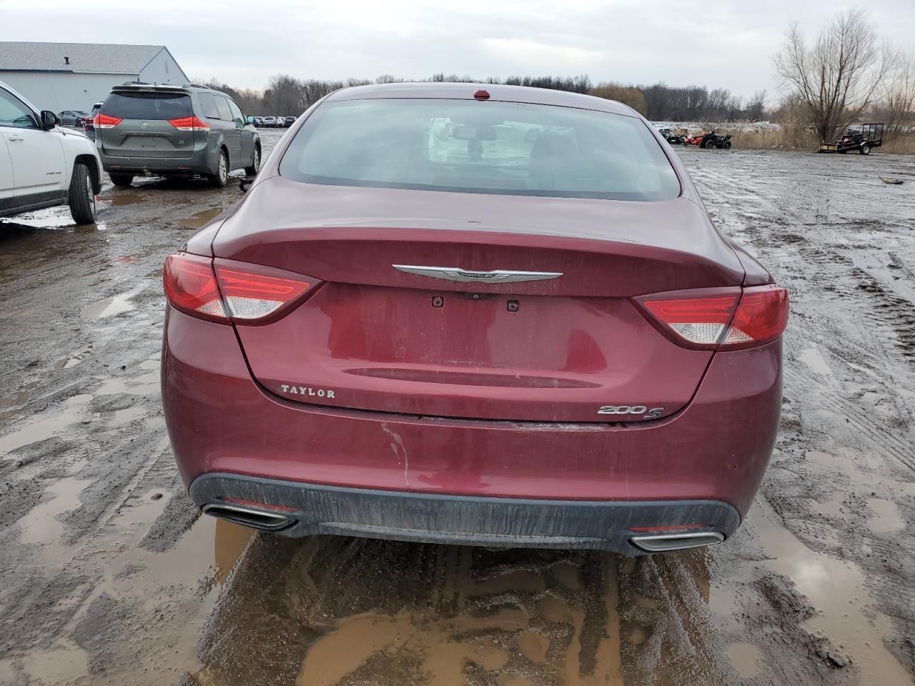 2016 Chrysler 200 - Image 6