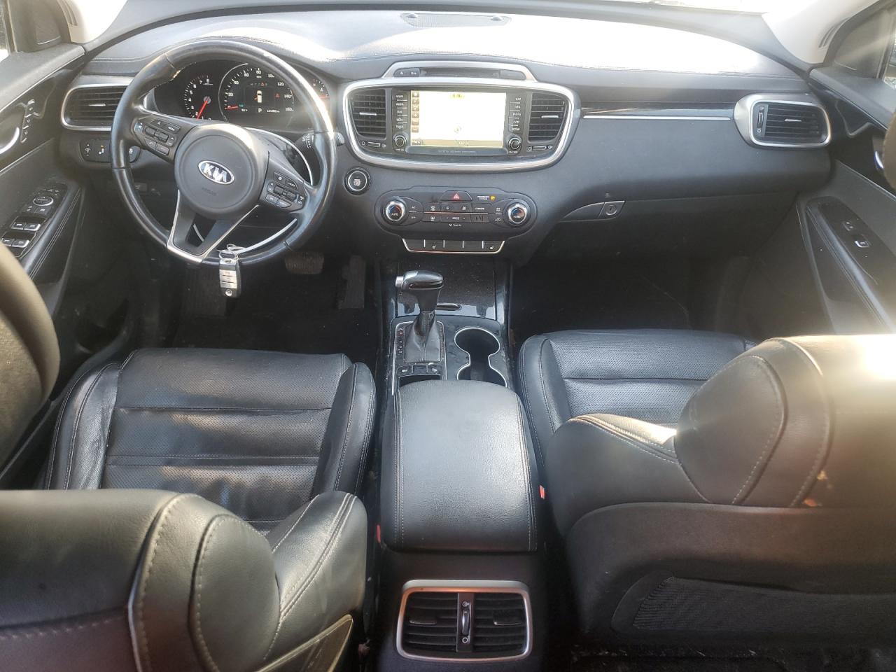 2016 Kia Sorento - Image 8