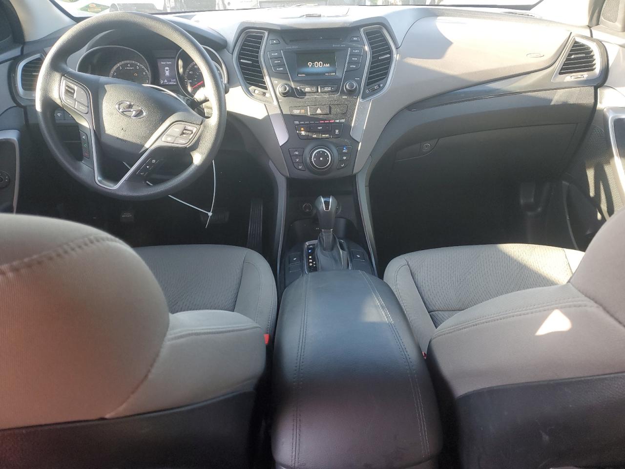 2016 Hyundai Santa Fe - Image 8