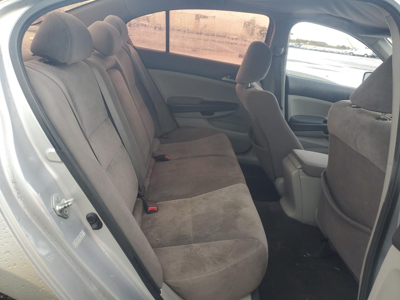 2010 Honda Accord - Image 11