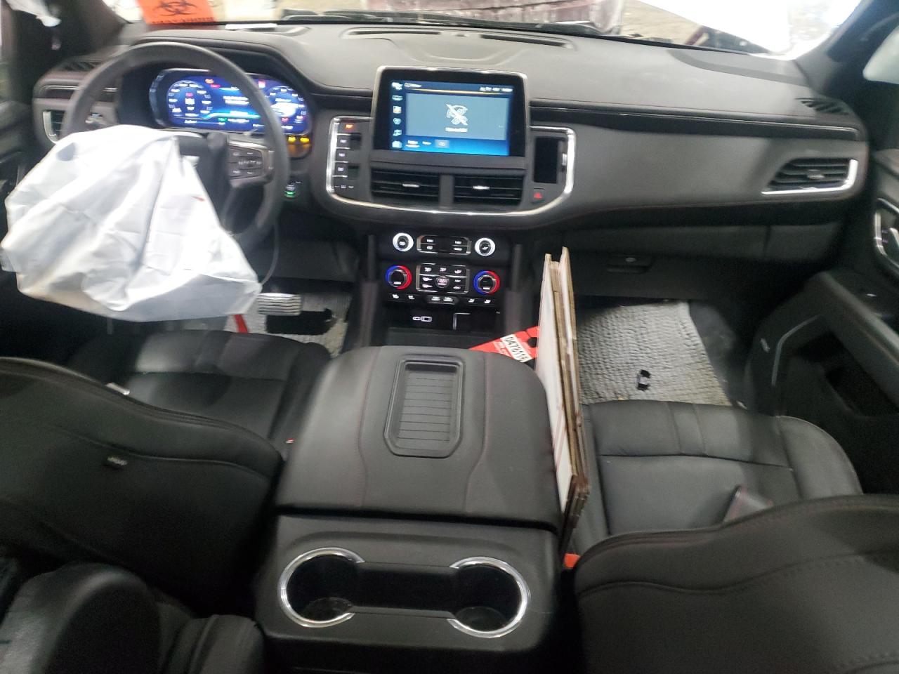 2023 Chevrolet Suburban - Image 8