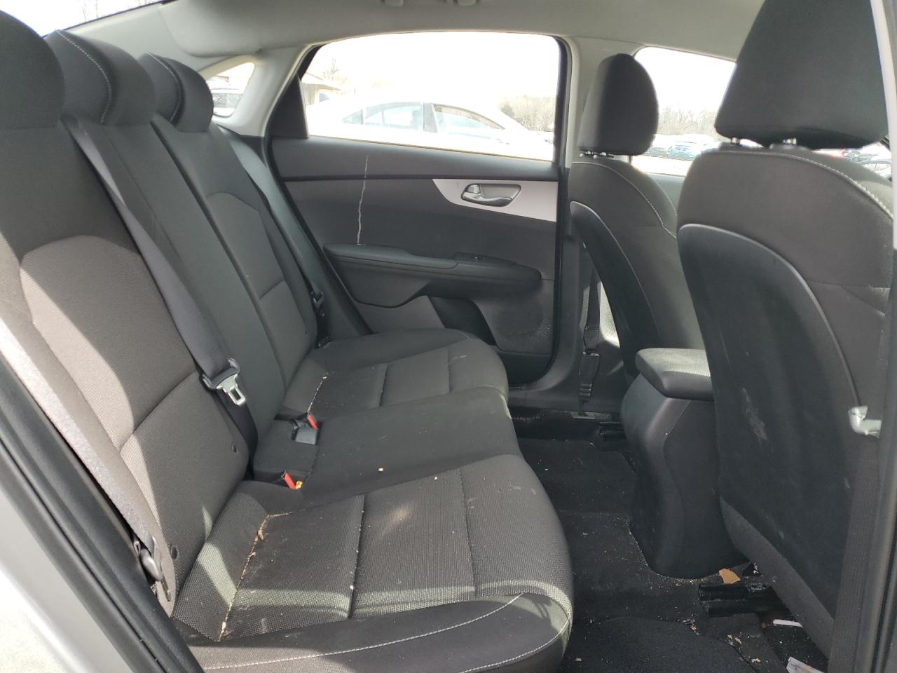 2023 Kia Forte - Image 10