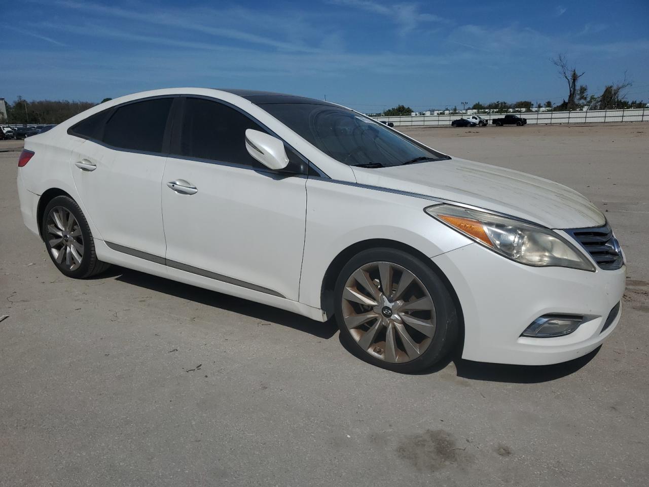 2012 Hyundai Azera - Image 4