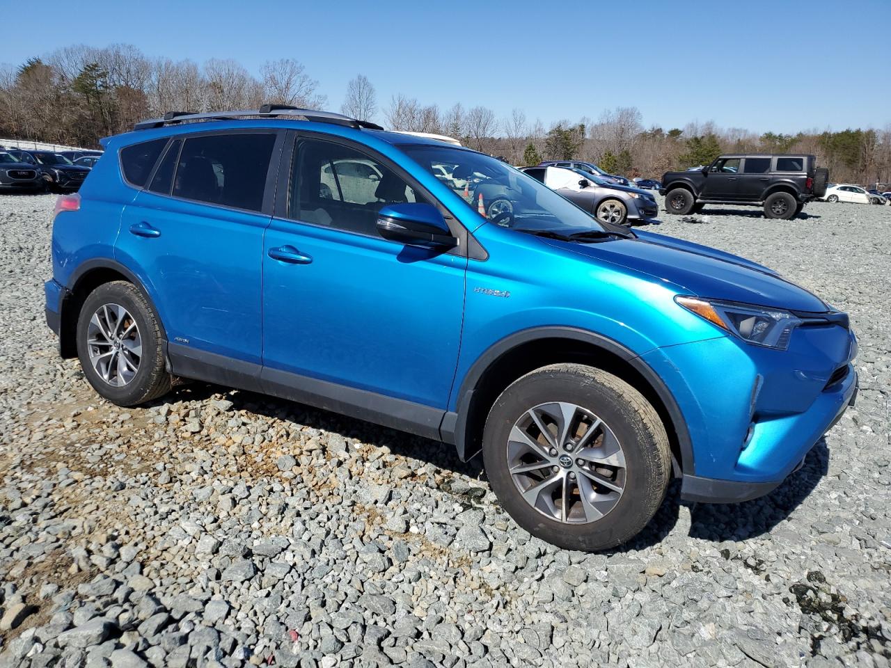 2017 Toyota RAV 4 - Image 4