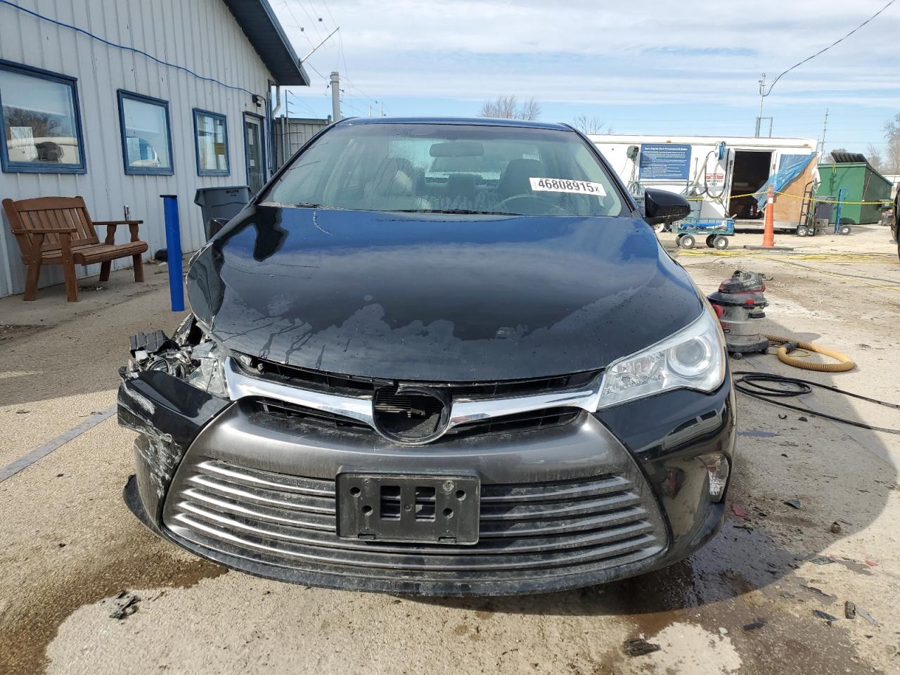 2016 Toyota Camry - Image 5