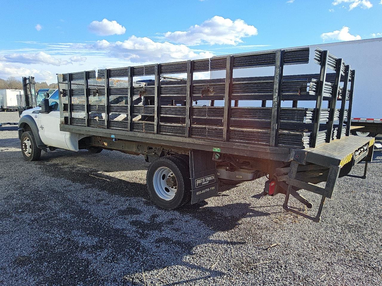 2016 Ford F550 - Image 2