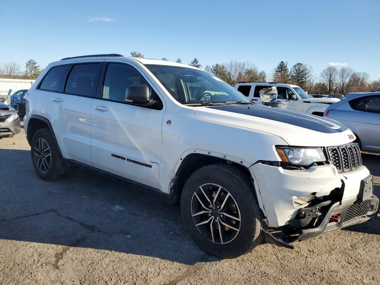 2020 Jeep Grand Cherokee - Image 4