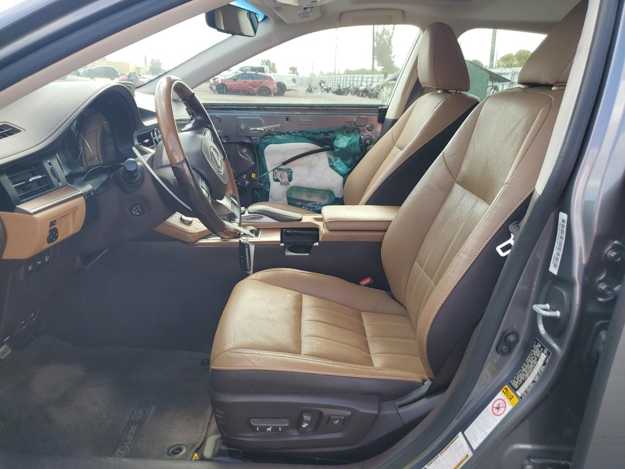 2017 Lexus ES - Image 7