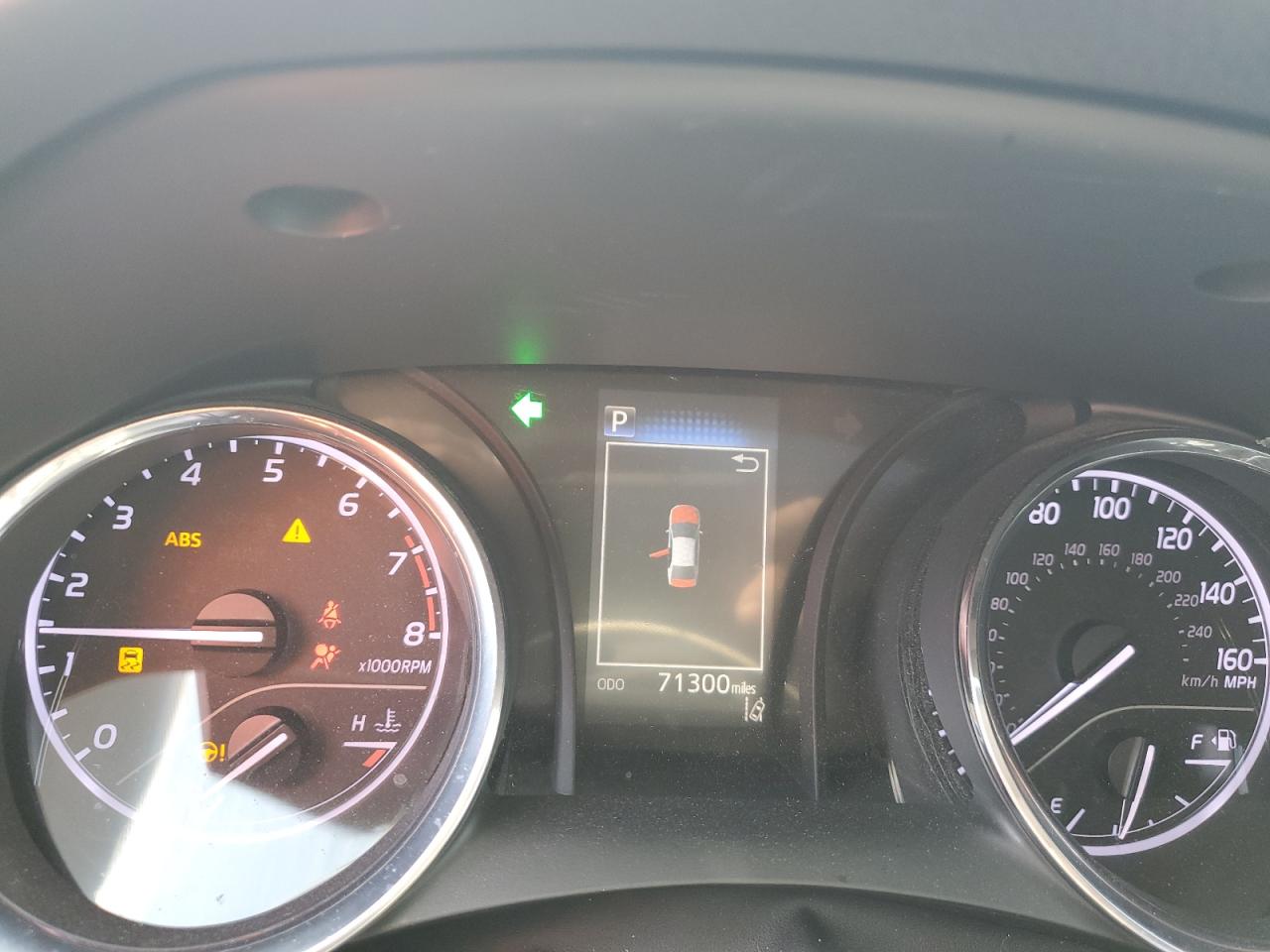 2019 Toyota Camry - Image 9