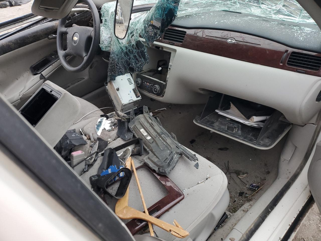 2007 Chevrolet Impala - Image 8