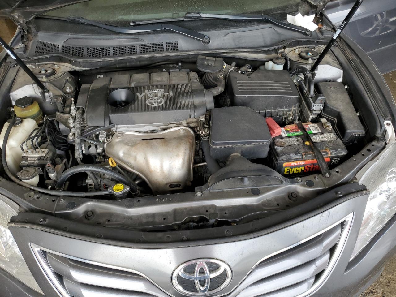 2010 Toyota Camry - Image 11