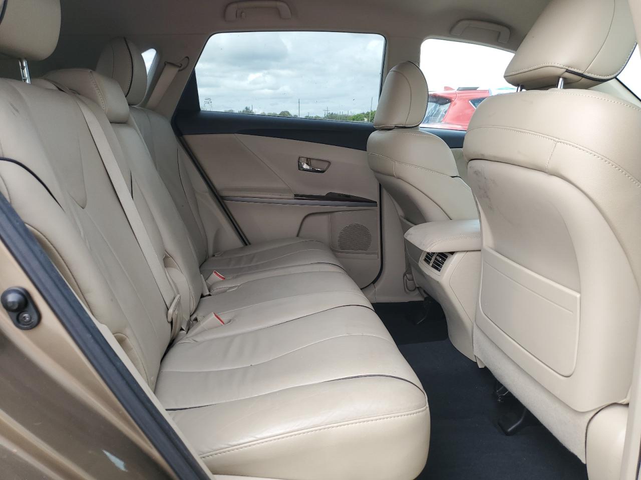 2013 Toyota Venza - Image 11