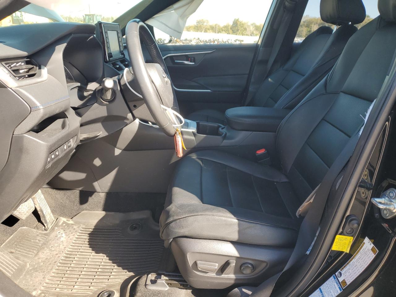 2022 Toyota RAV 4 - Image 7