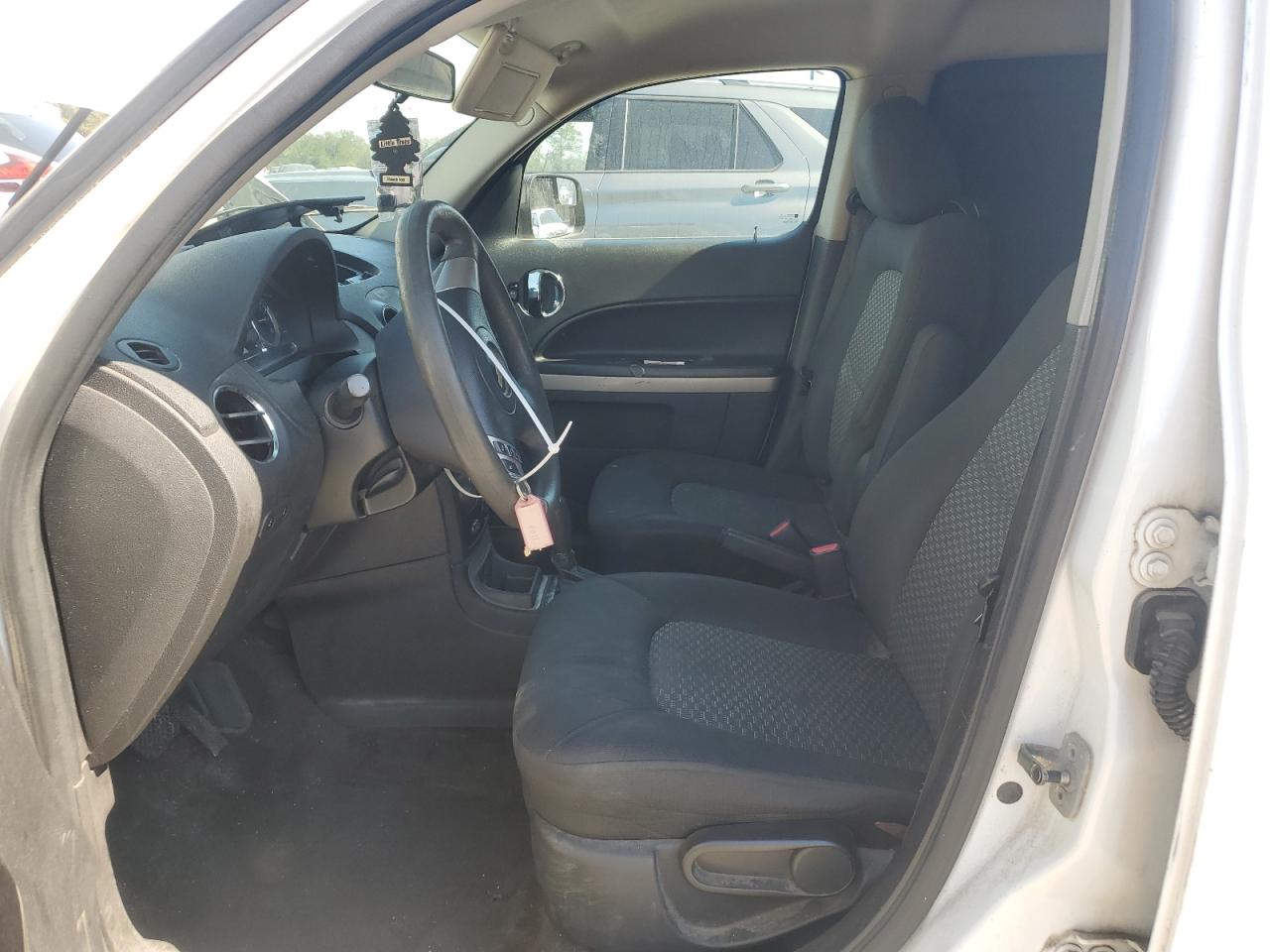 2009 Chevrolet HHR - Image 7