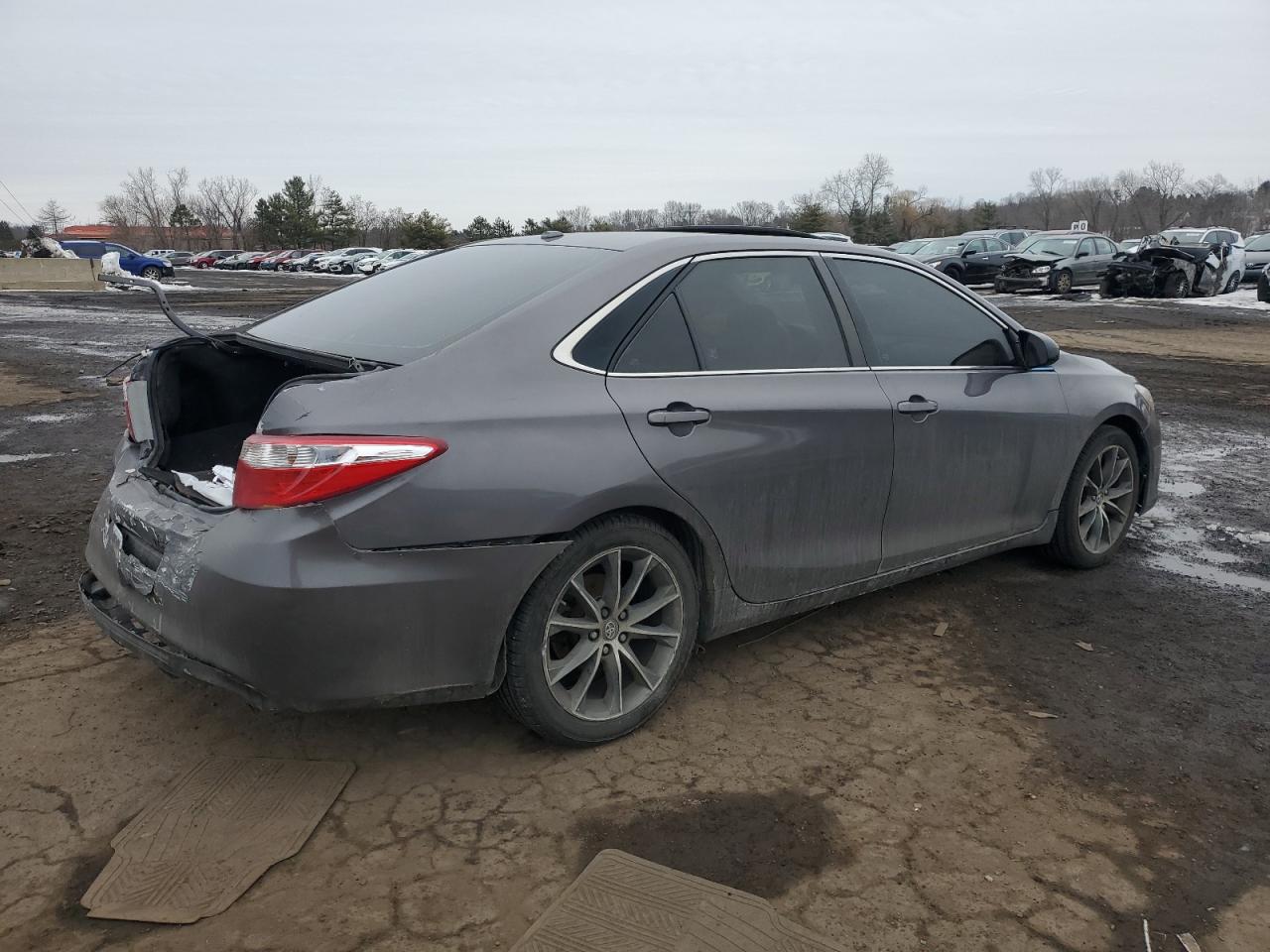2015 Toyota Camry - Image 3