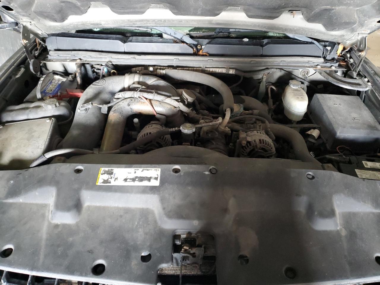 2007 Chevrolet Silverado - Image 11