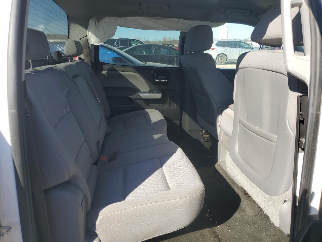 2014 Chevrolet Silverado - Image 10