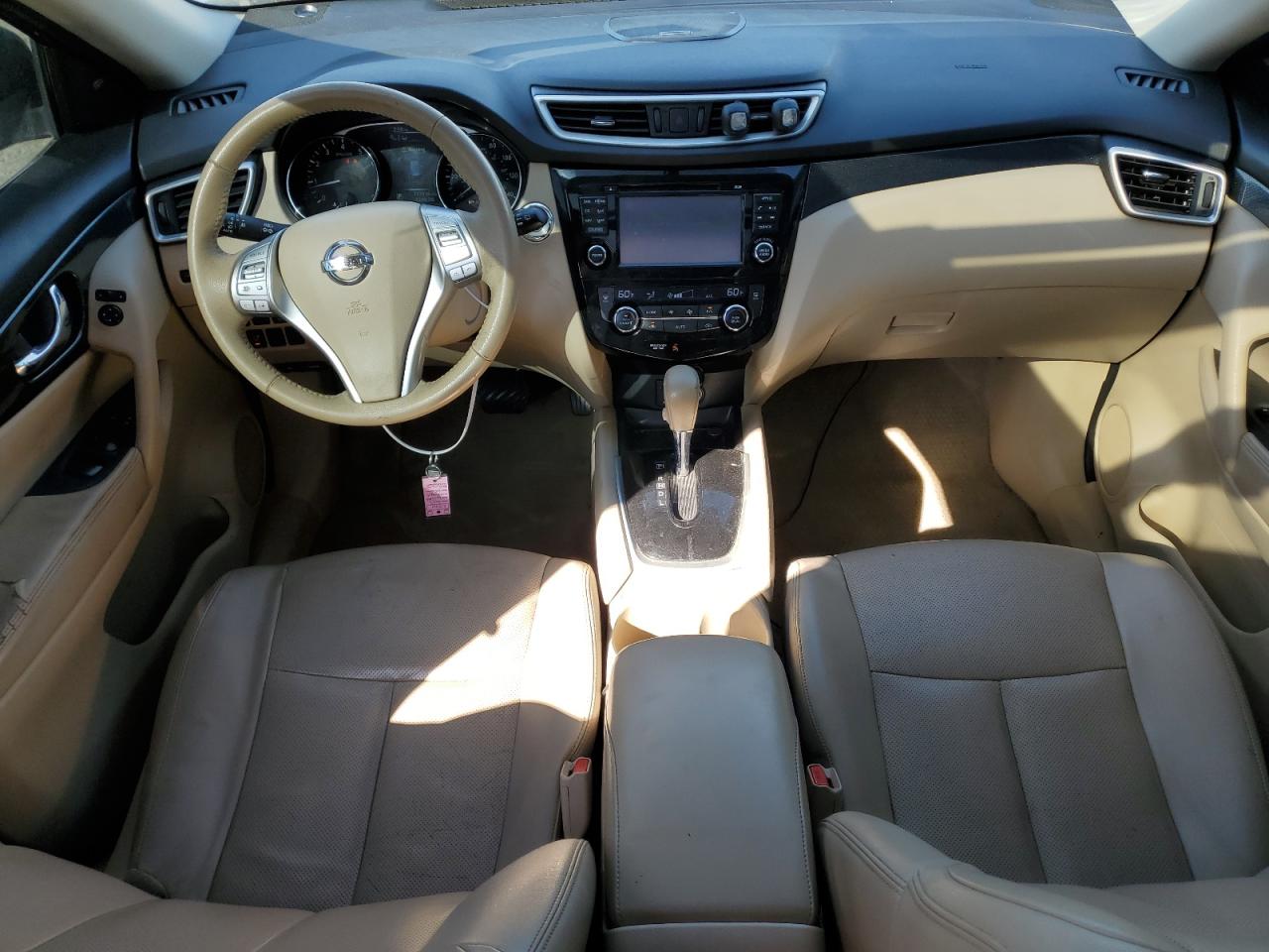 2015 Nissan Rogue - Image 8