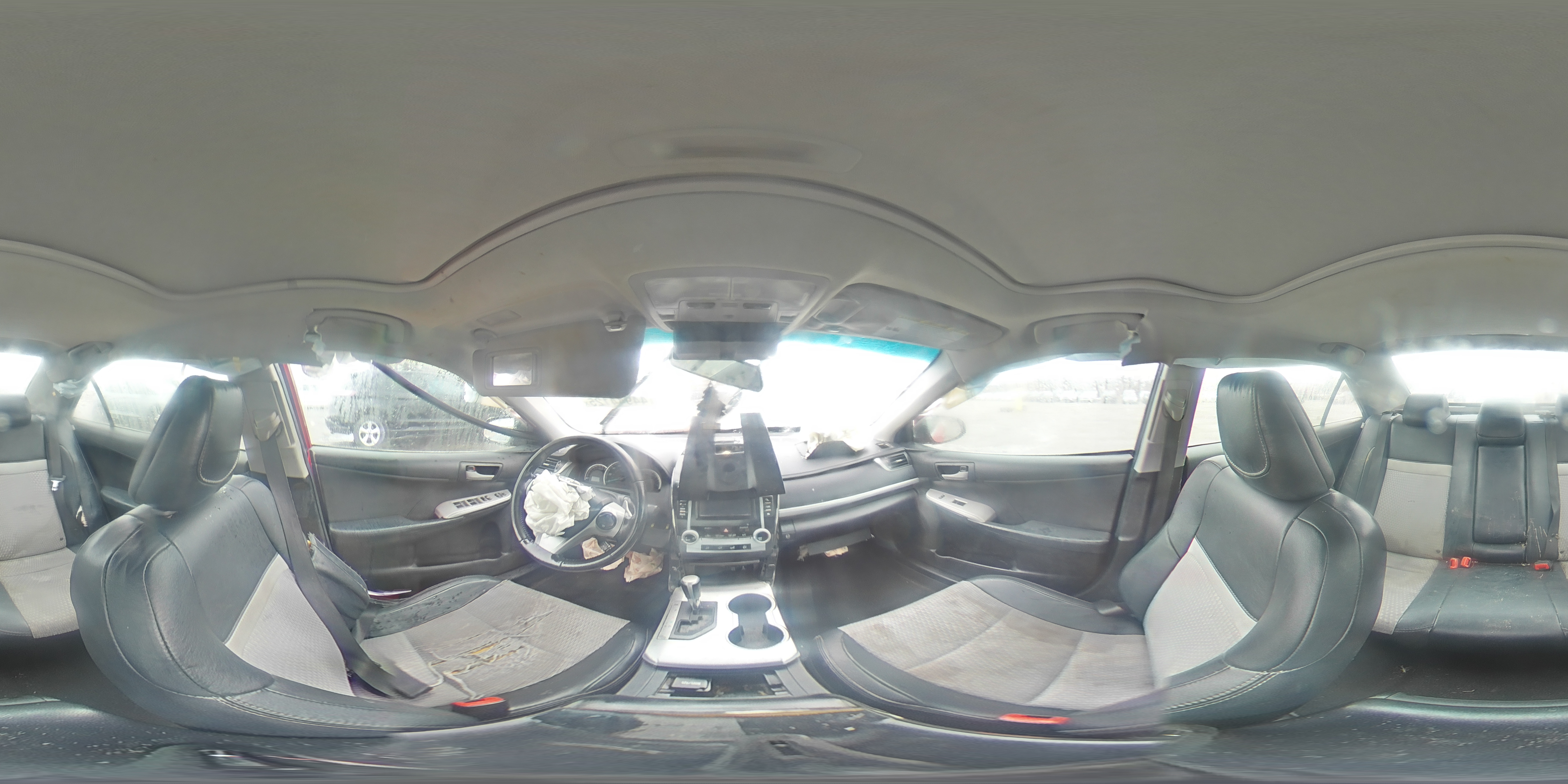 2012 Toyota Camry - Image 12