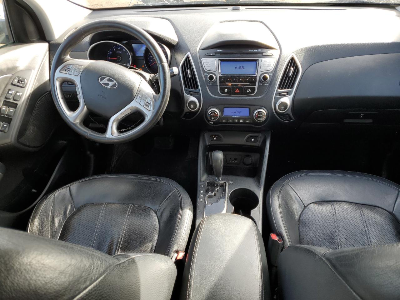 2011 Hyundai Tucson - Image 8