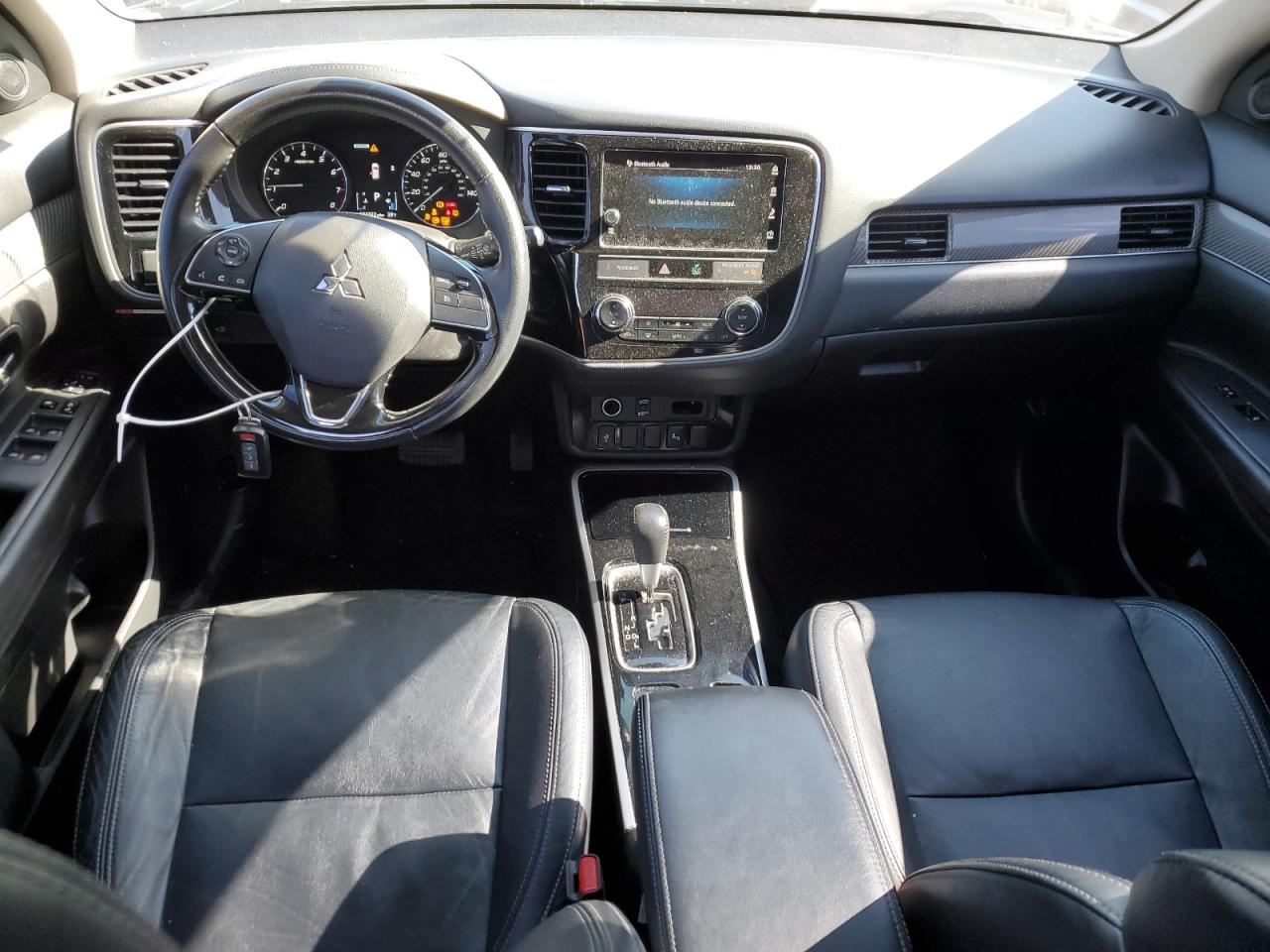 2019 Mitsubishi Outlander - Image 8