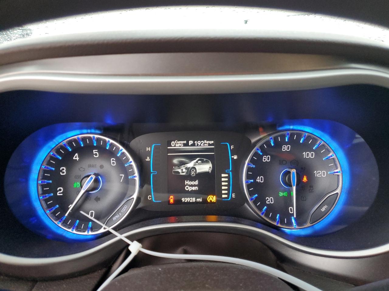 2017 Chrysler Pacifica - Image 9