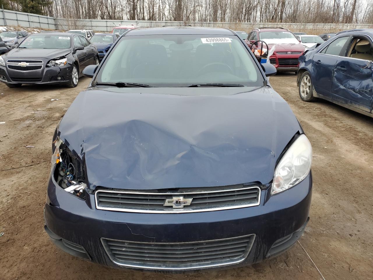2011 Chevrolet Impala - Image 5