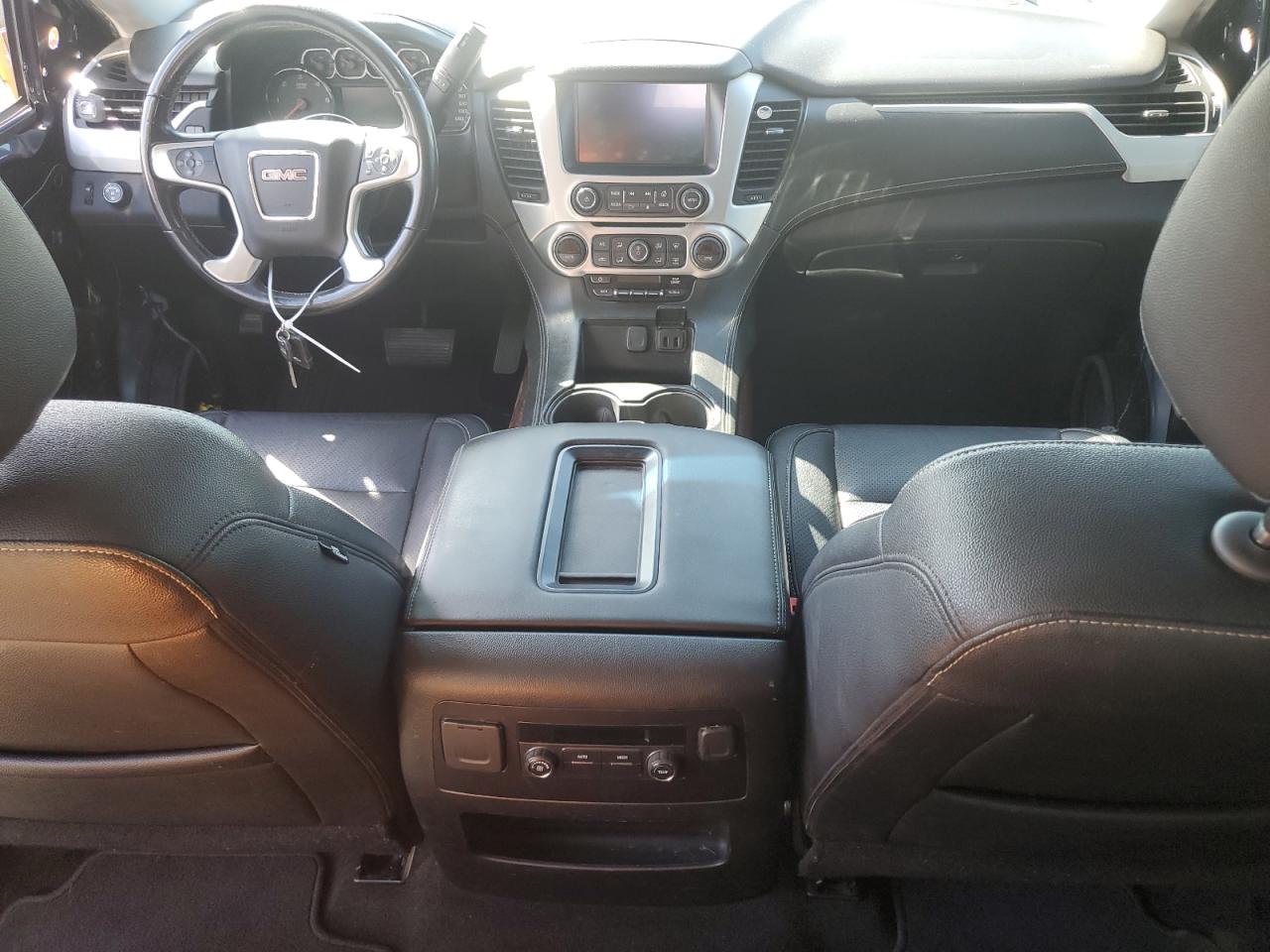 2018 GMC Yukon - Image 8