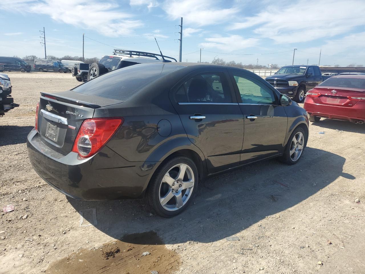 2014 Chevrolet Sonic - Image 3