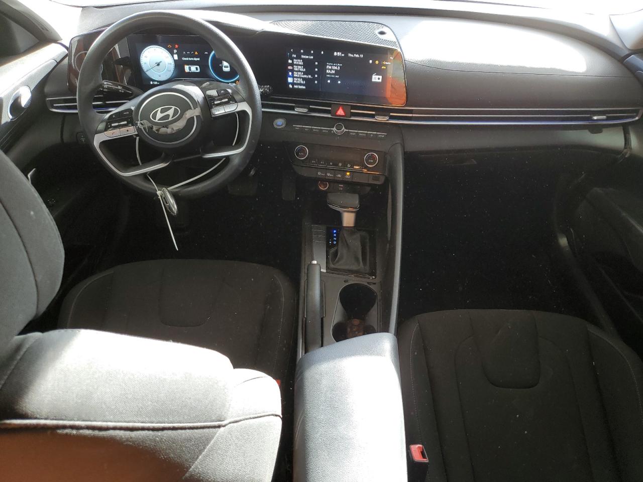 2024 Hyundai Elantra - Image 8