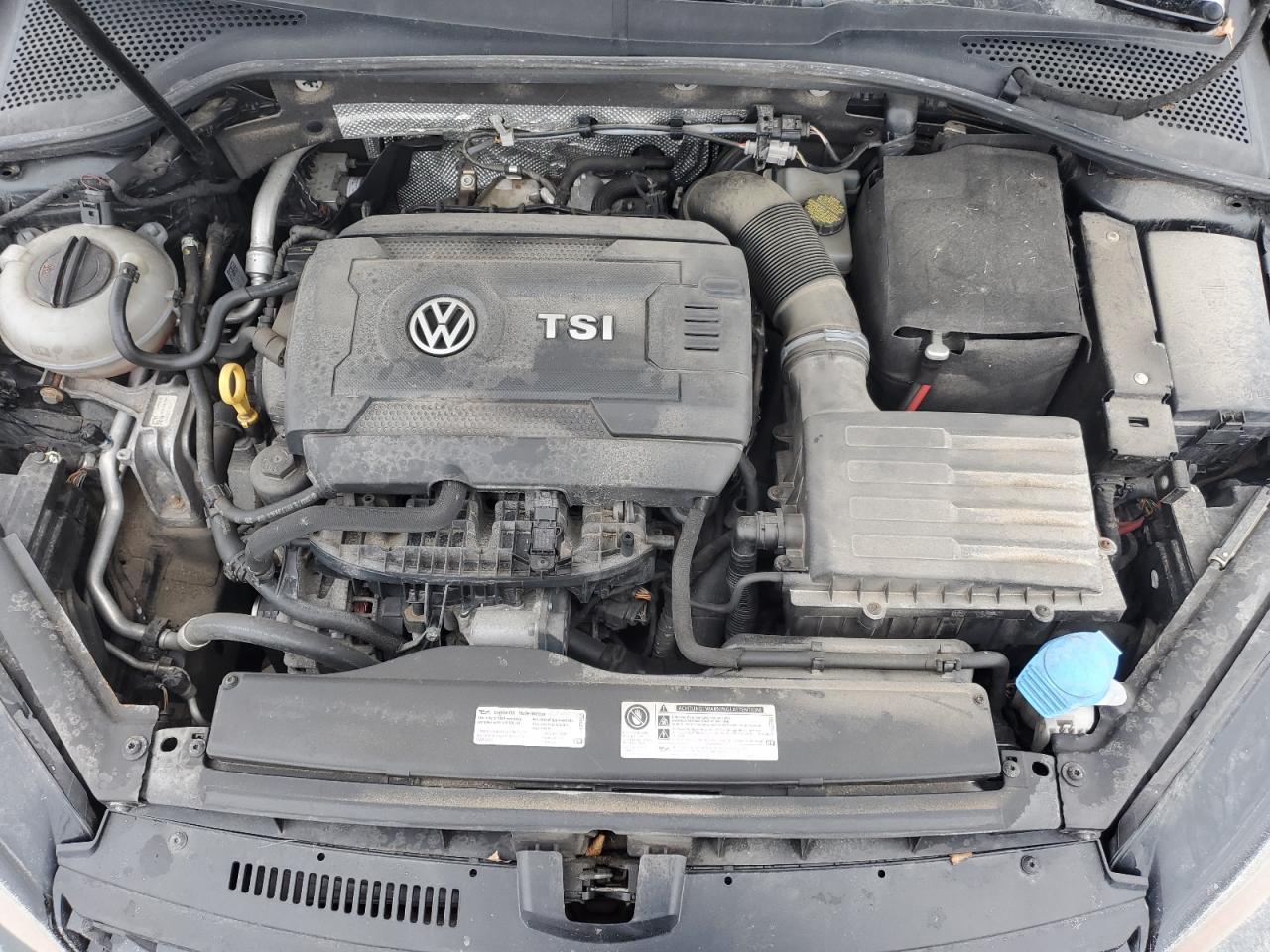 2016 Volkswagen GTI - Image 11